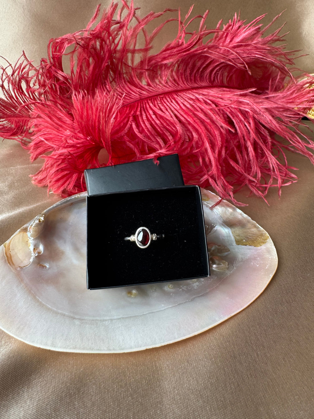 Lal Taşı (Garnet) Diana Gümüş Yüzük