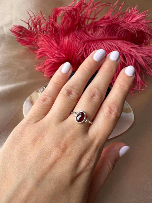 Lal Taşı (Garnet) Diana Gümüş Yüzük