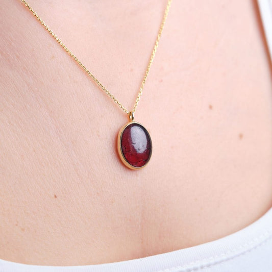 Lal Taşı (Garnet) Oval Gold Kolye