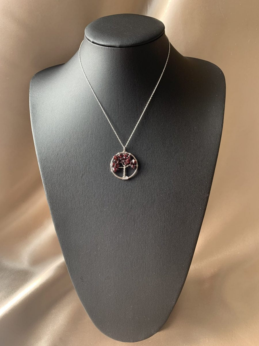Lal Taşı (Garnet) Yuvarlak Hayat Ağacı Kolye