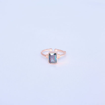 Mistik Topaz Dörtgen Rose Gold Yüzük