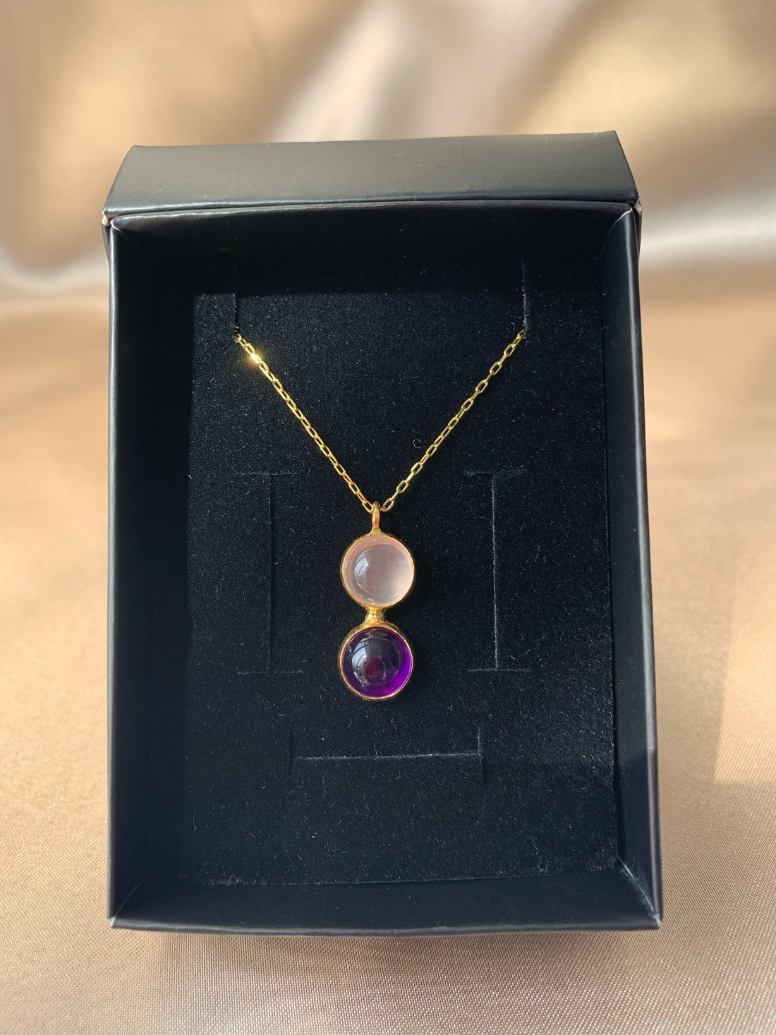 Pembe Kuvars &amp; Ametist Twin Flame Gold Kolye