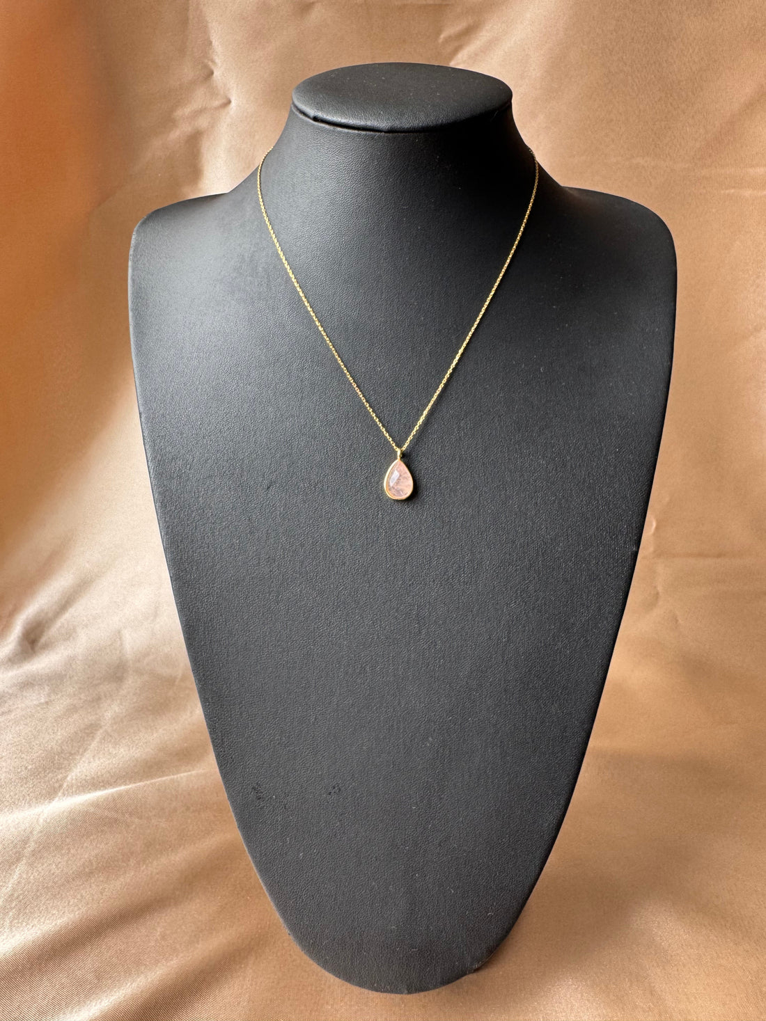 Pembe Kuvars Fasetli Damla Gold Kolye