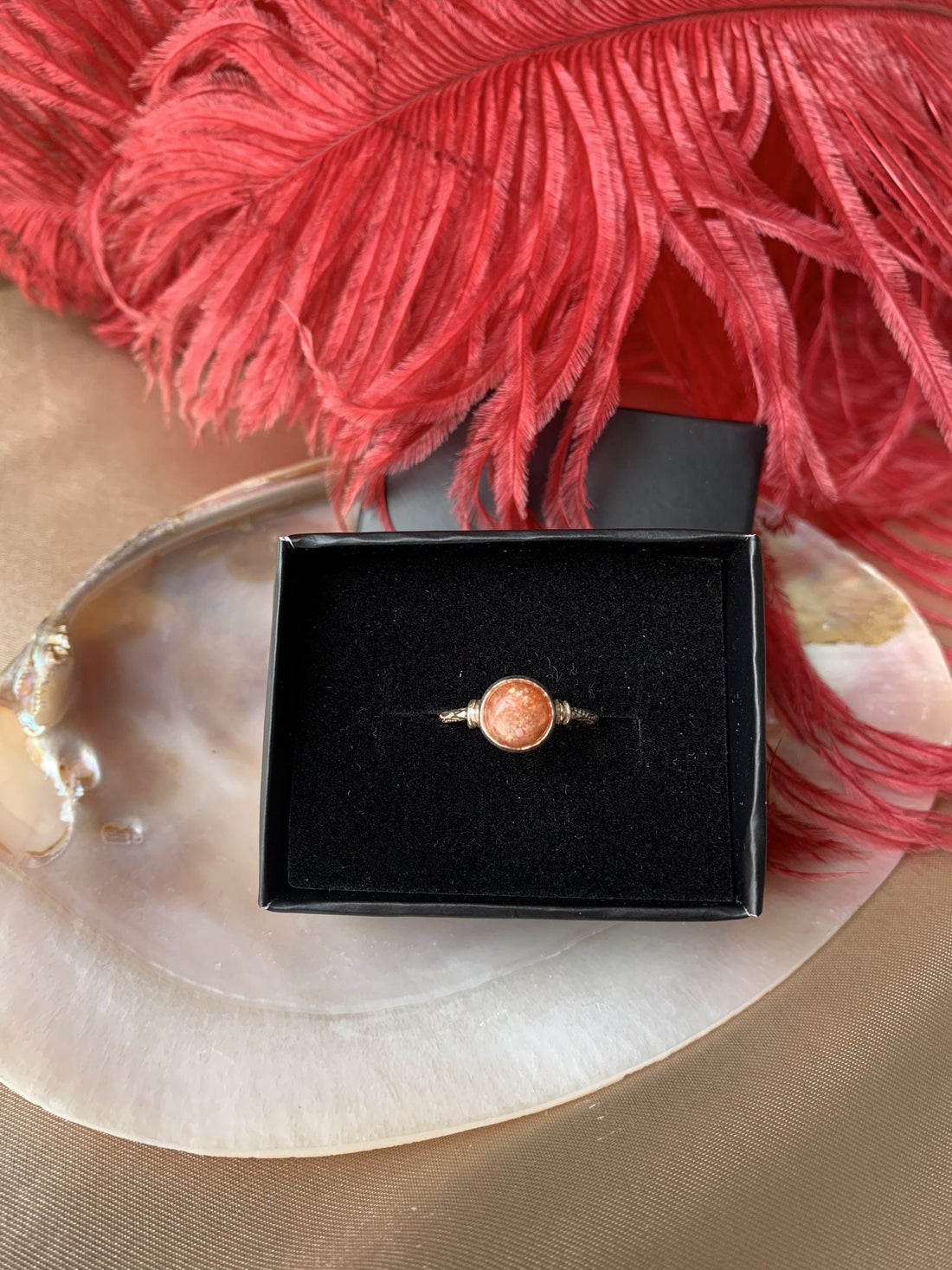 Güneş Taşı Yuvarlak Rose Gold Yüzük