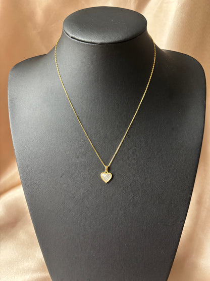 Kristal Kuvars Tiny Heart Gold Kolye