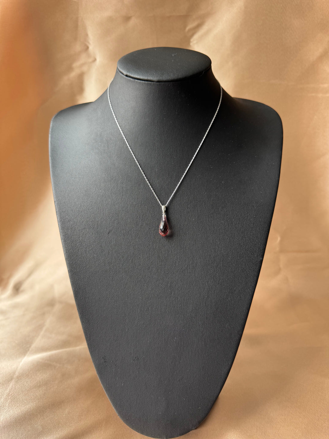 Zultanit Damla Kolye